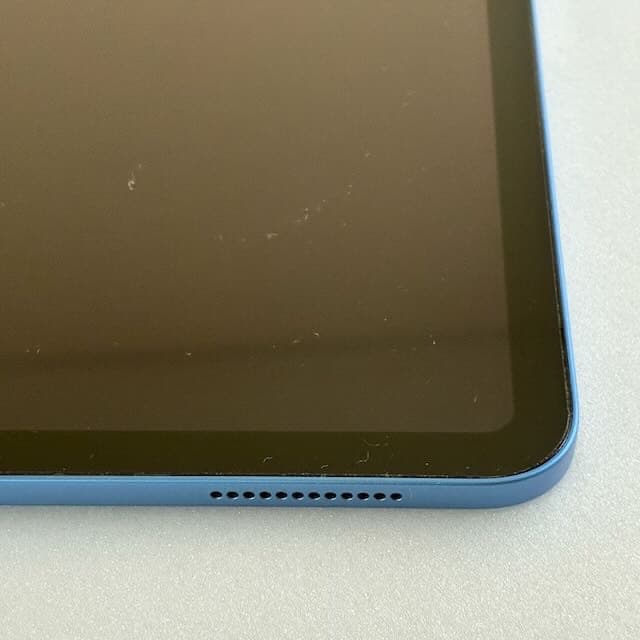 美品　iPad (10世代）Wi-Fi 64GB ブルー フル充電100%