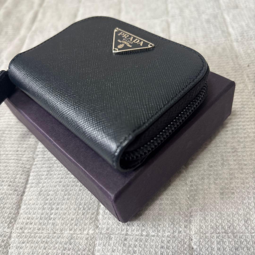 PRADA ケース　サフィアーノレザー　財布　コンパクトサイズ　ネイビー