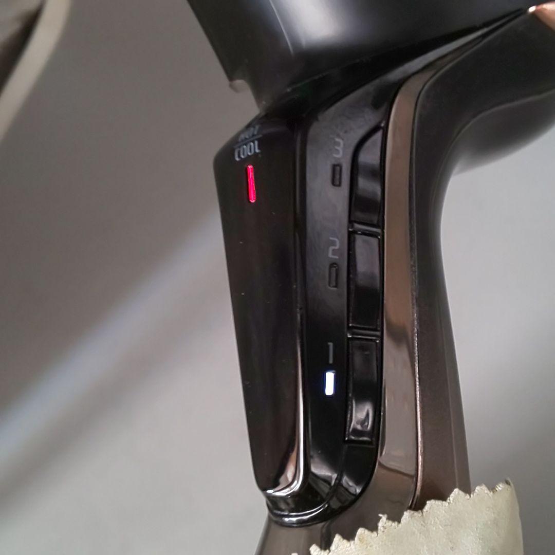 訳有 ヘアビューザー レプロナイザー 4D plus《風量新品同様・正規品》23