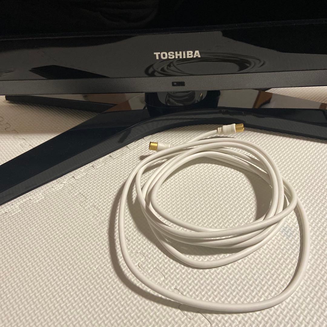 チャーミー　東芝REGZA 42ZS1 アンテナケーブルリモコン付きテレビ