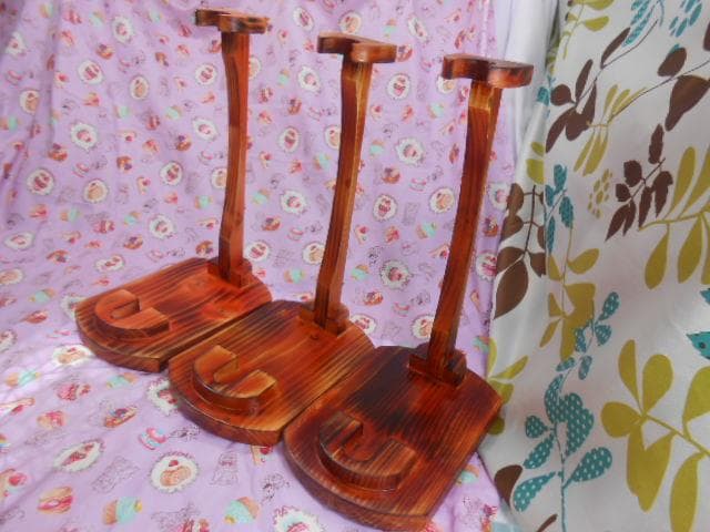 新品未使用(送料無料)8.980円　木製三線台3個セット 折り畳み