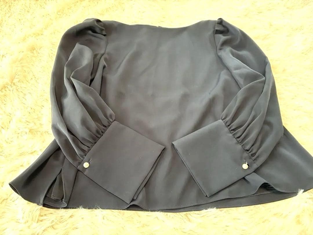 限定価格‼️【美品】foxey ブラック　バルーンスリーブ シャツ サイズ３８