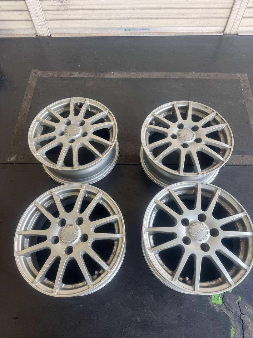 ◆美品◆ノアボクシー用アルミホイール4枚15×6jj 5/114.3 53
