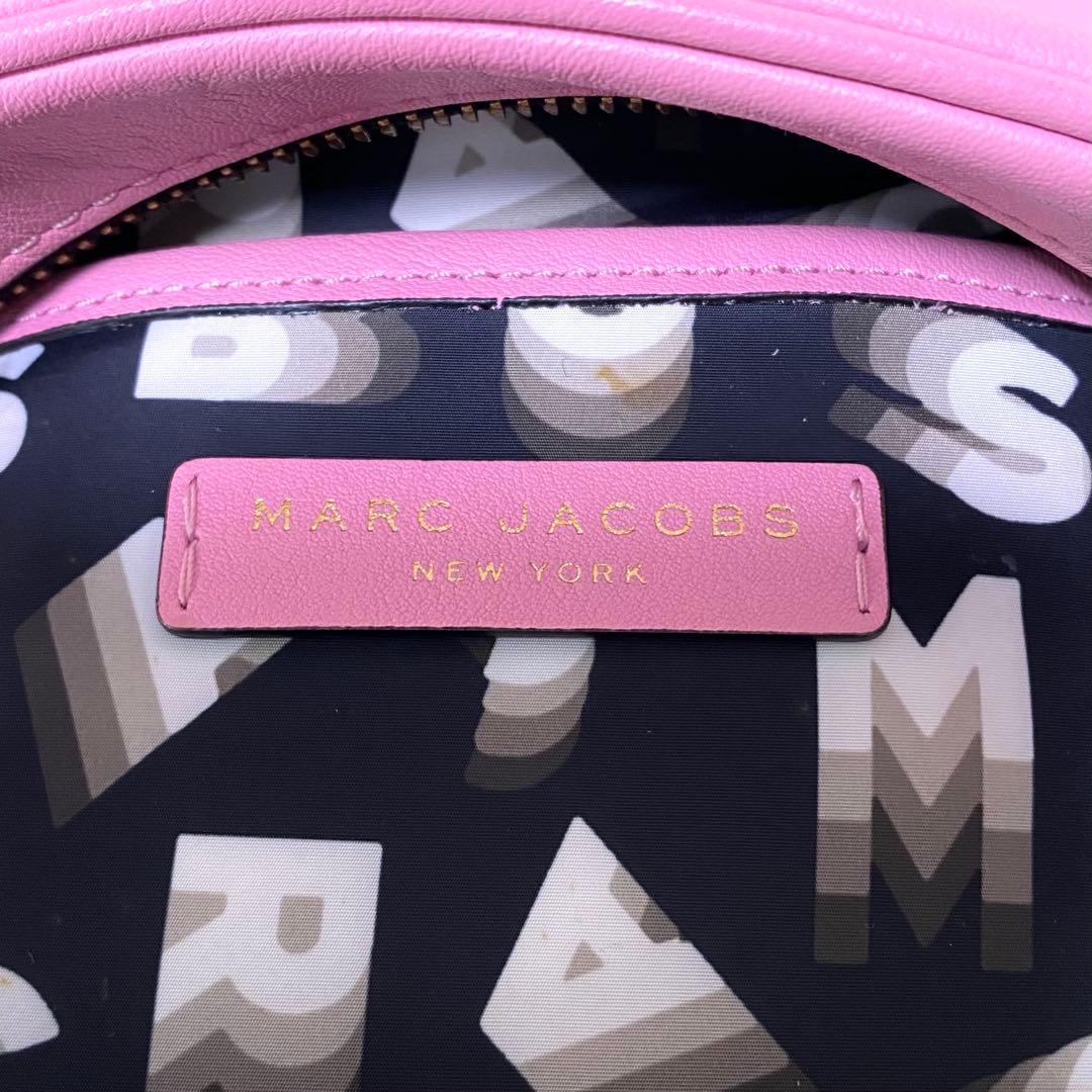 美品✨マークジェイコブス カメラバッグ ショルダー レザー エンボス 希少カラー