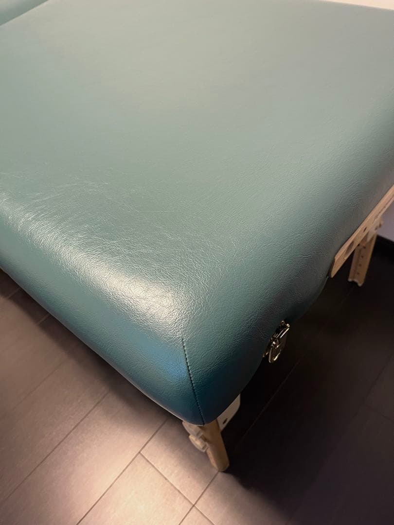 高田製 マッサージベッド 施術ベッド エステベッド メディグリーン