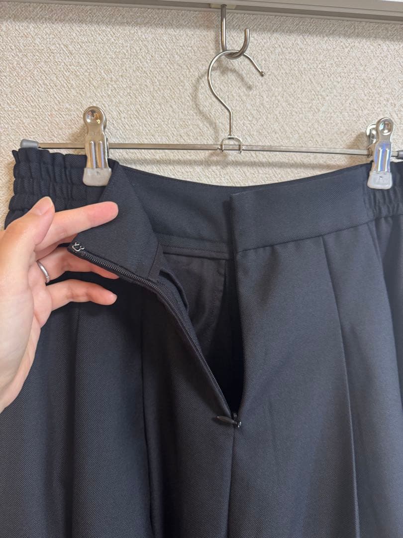 Nala wide tuck form pants (カレンソロジー、chaos