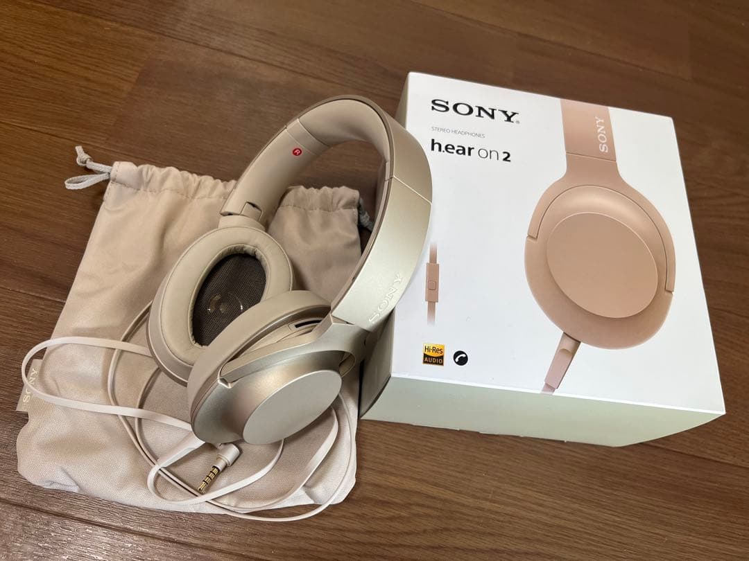 ヘッドホン SONY h.ear on 2