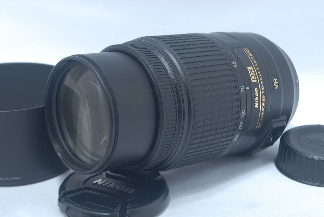 【外観極上美品】Nikon 望遠レンズ AF-S DX 55-300mm VR