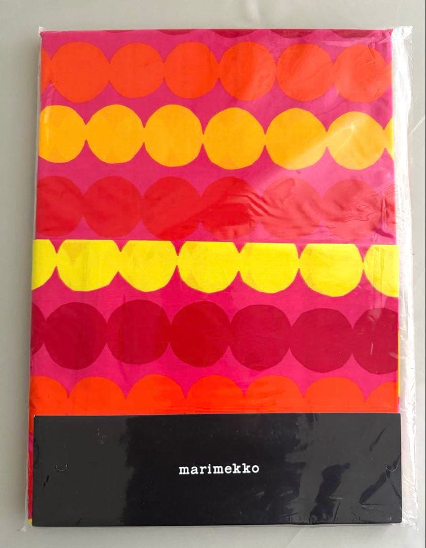 marimekko マリメッコ　デュべカバー(かけ布団カバー+枕カバー) ①