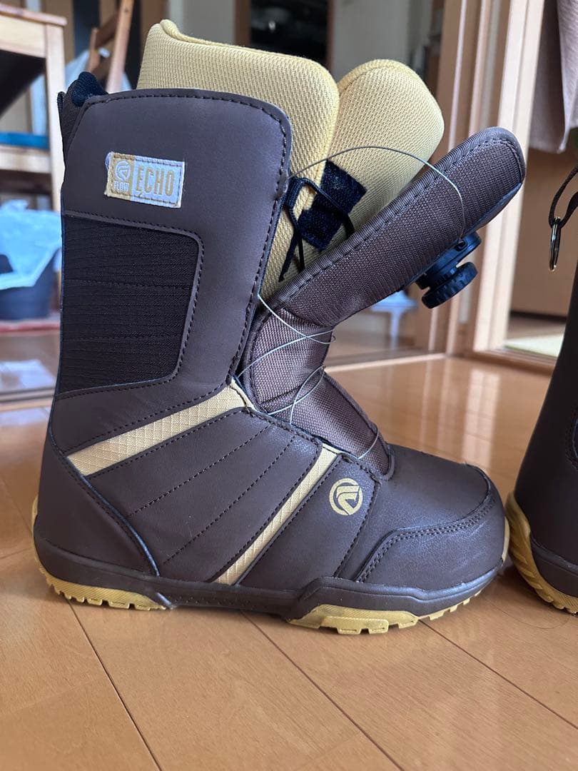 FLOW ECHO BOA M1　スノーボードブーツ(女性用) ブラウン