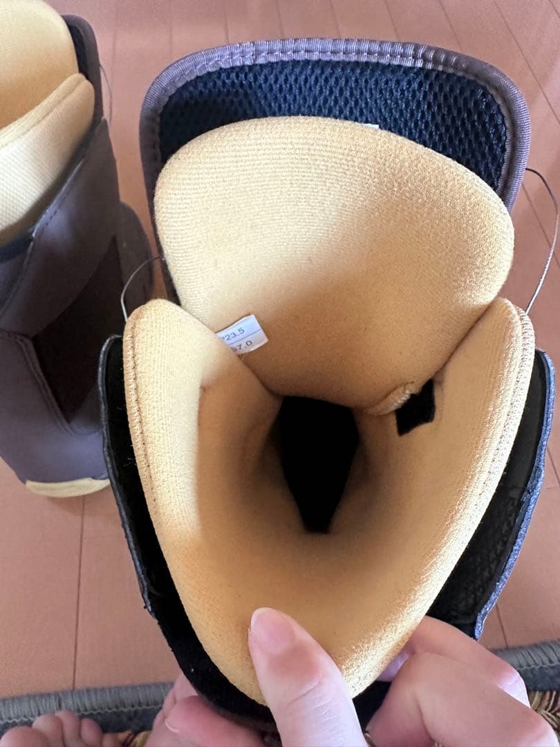 FLOW ECHO BOA M1　スノーボードブーツ(女性用) ブラウン