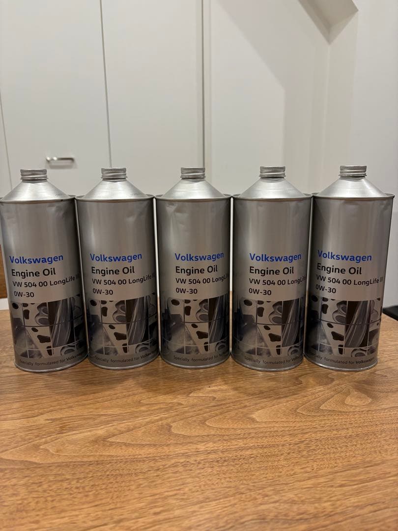5本セット◾️5L◾️フォルクスワーゲン◾️アウディ◾️純正エンジンオイル ◾️0W-30