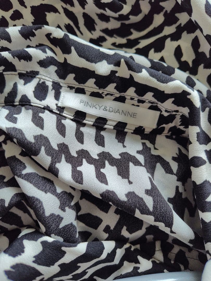 【美品】ハウンドトゥースプリントワンピース