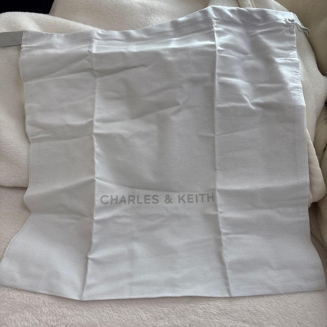 CHARLES & KEITH Haze ヘーゼル ボウトップハンドルバッグ