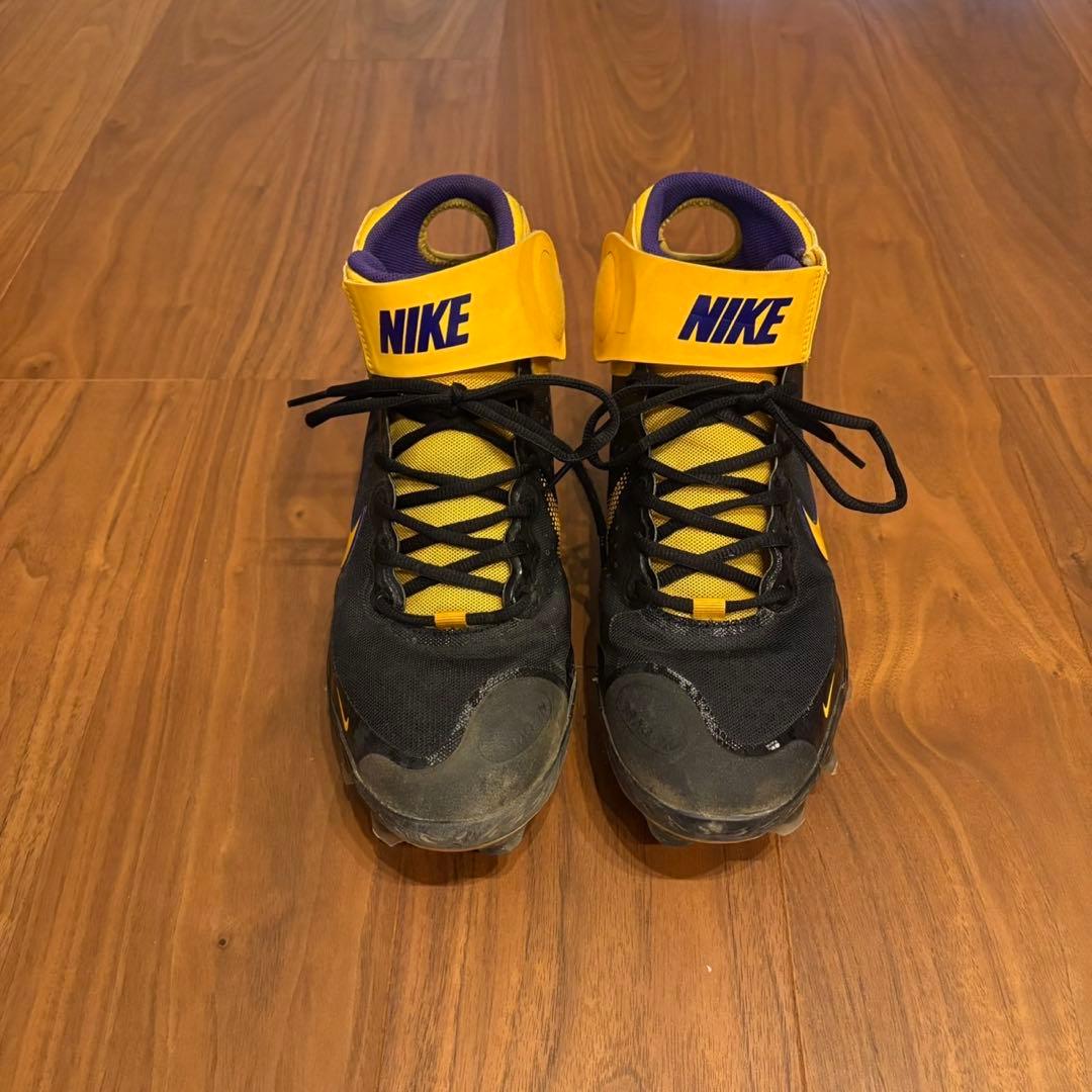 NIKE ALPHA HUARACHE ELITE 3 MID スパイク