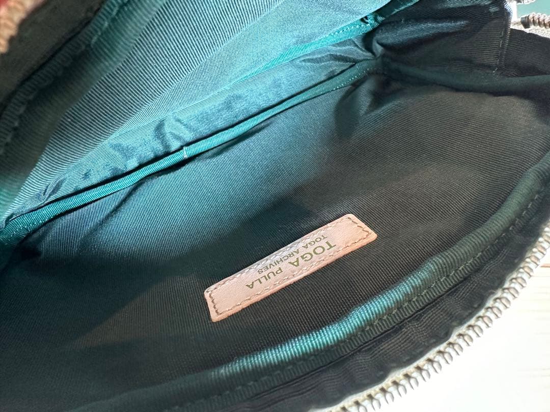 TOGA トーガプルラ　バッグ　ショルダーバッグ ボディバッグ　 スタッズ