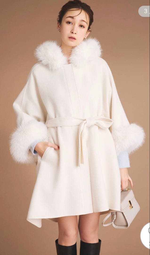 CELFORD ファーポンチョコート ホワイト