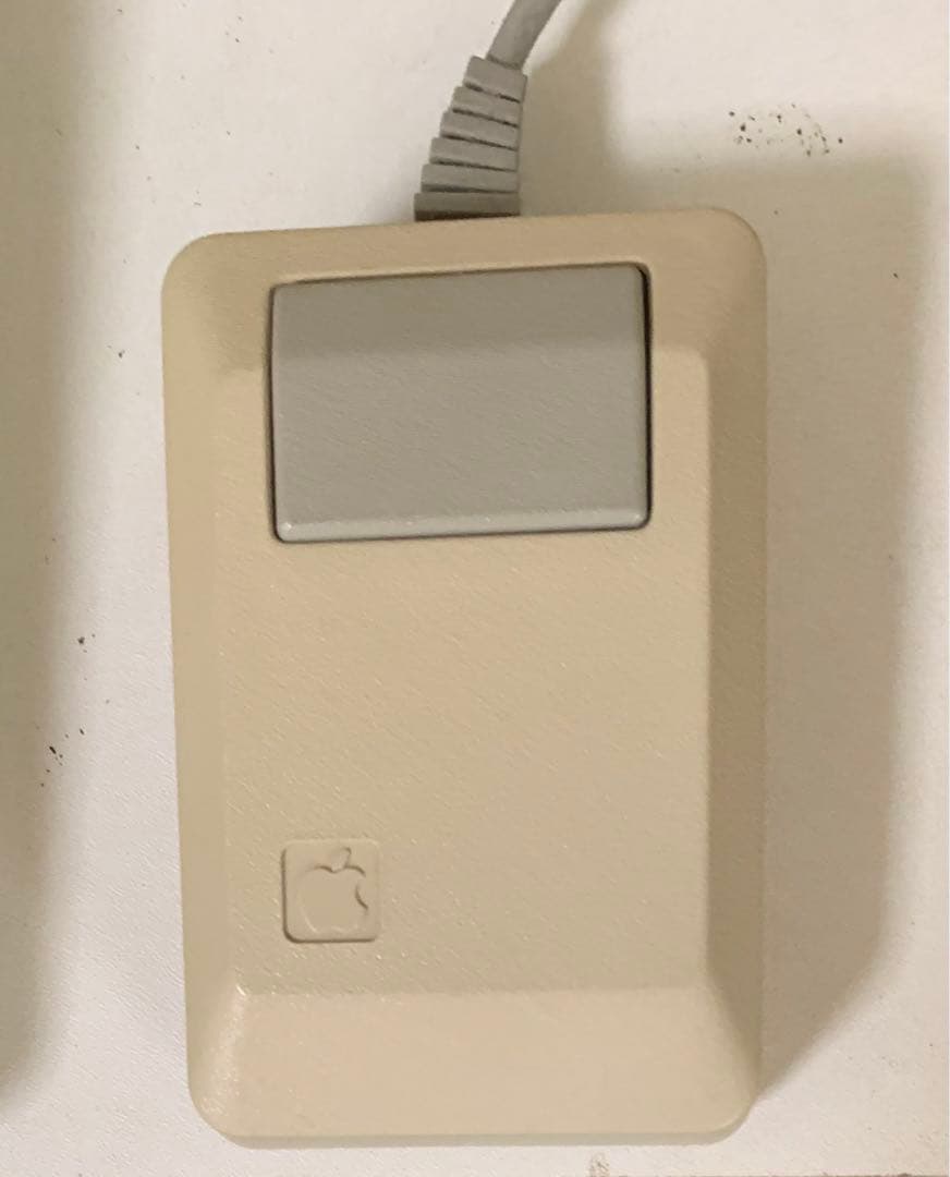 【ジャンク品】　Macintosh Plus 本体他(画像参照)