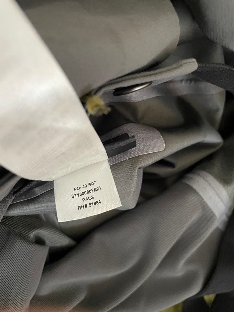 パタゴニア 女性用 Mサイズ スノーボードウェア　ビブ