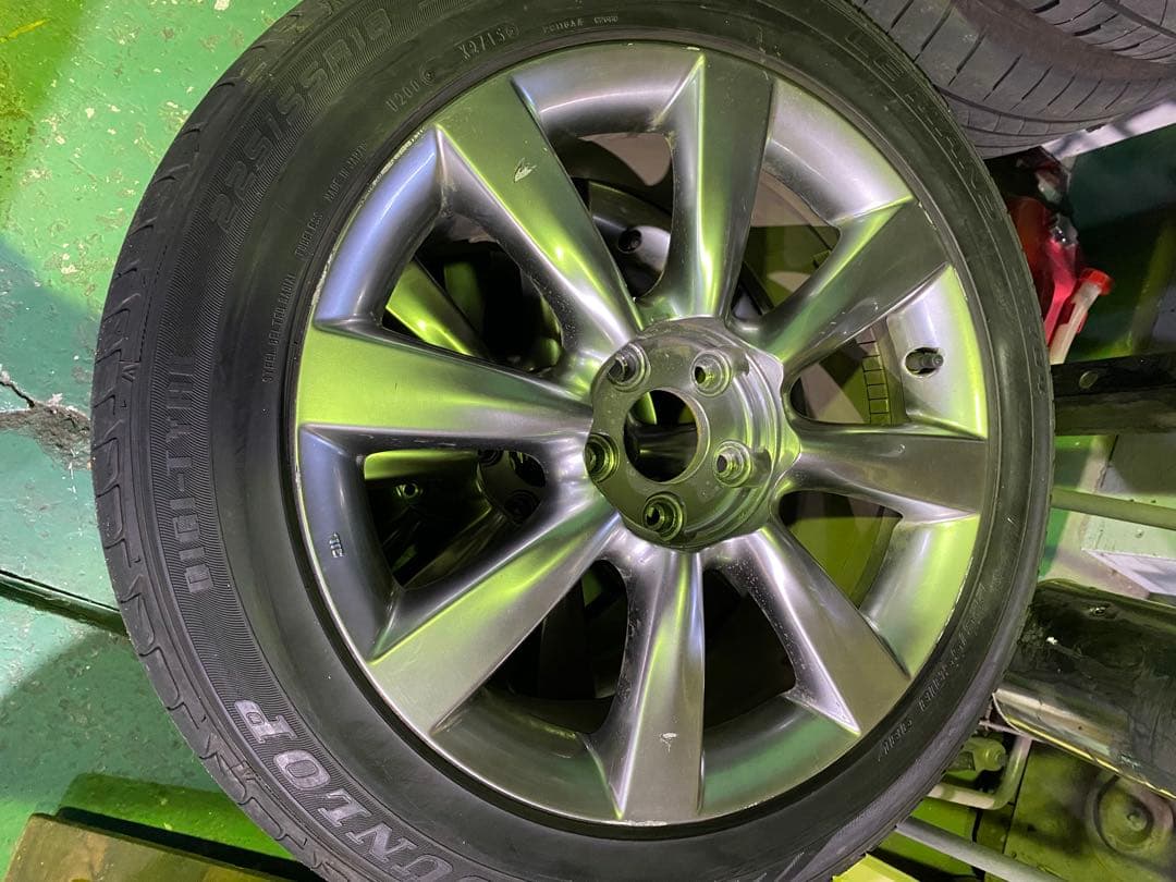 富士さん専用18インチ　日産　スカイラインクロスオーバー　純正