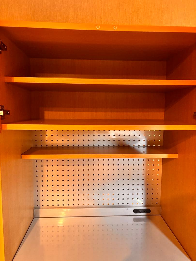 Unico Hutte キッチン　食器棚