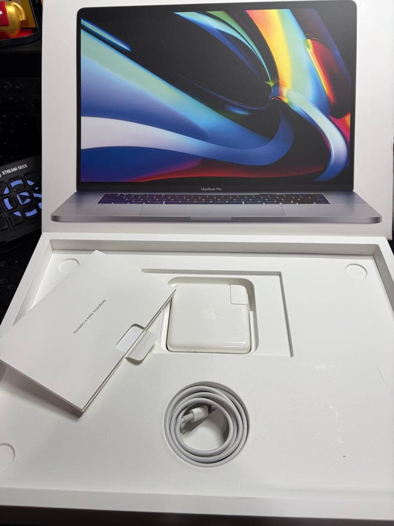 Apple MacBook Pro2019 Core i9/16インチ