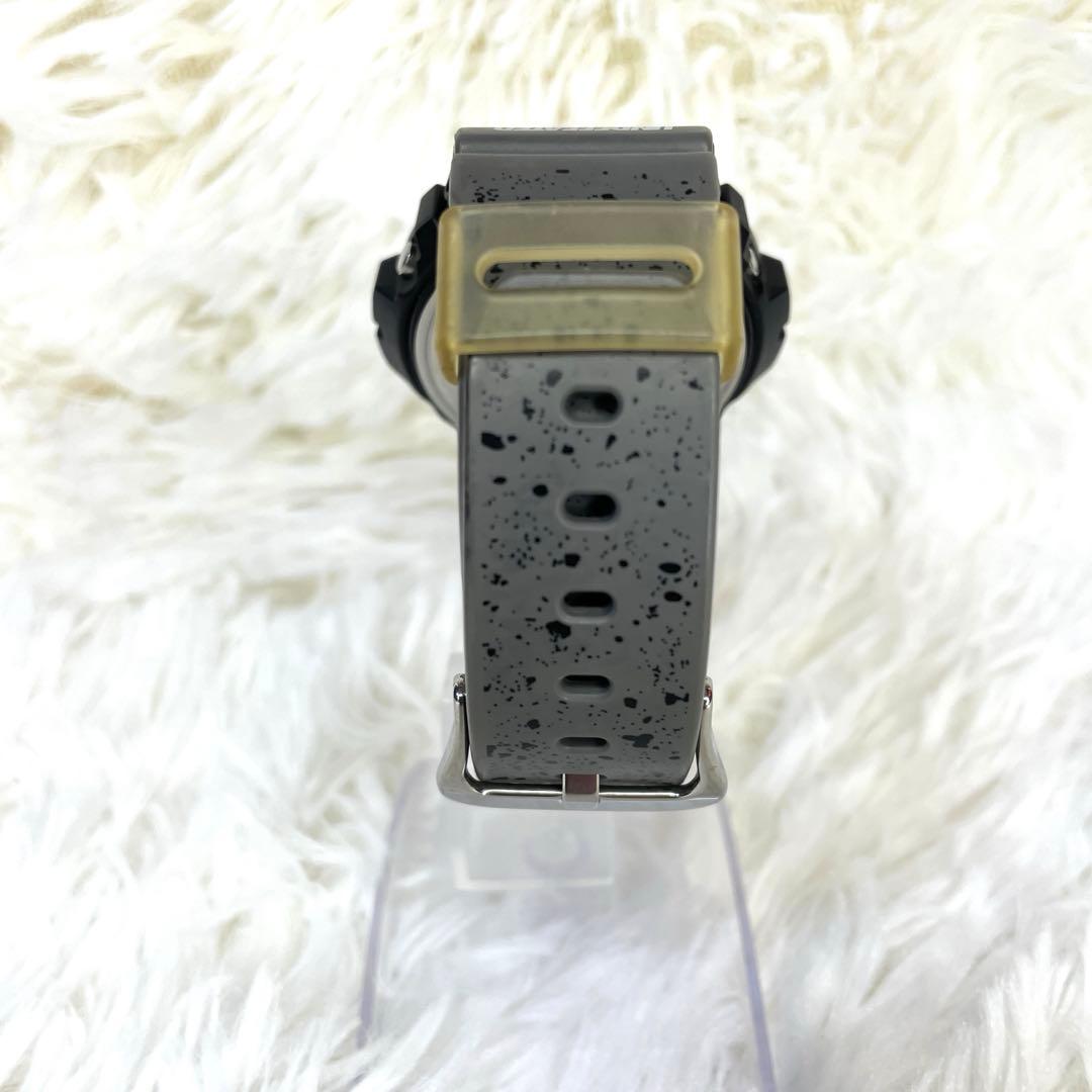 美品　コラボ　G-SHOCK DW-6900 限定UNDEFEATED 別注時計