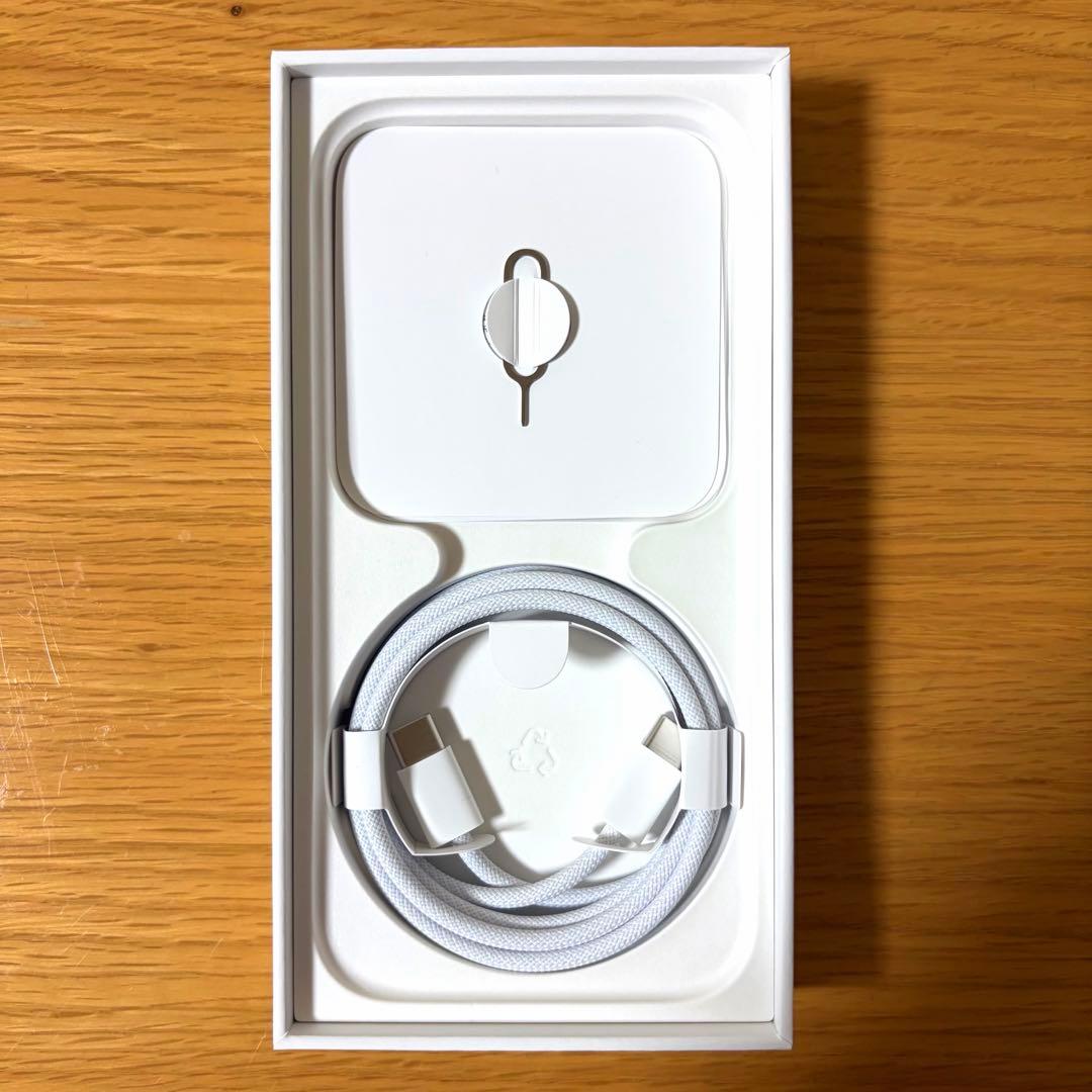 【美品】Apple iPhone15 ブルー 128GB