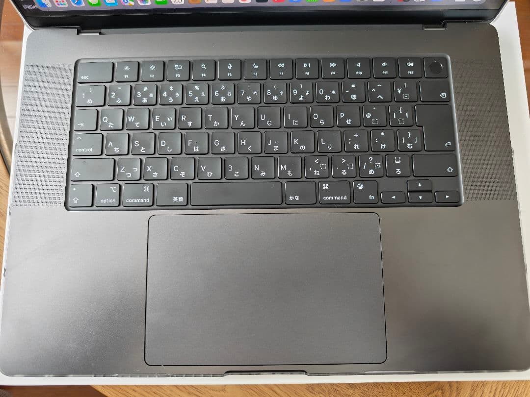 16インチ　MacBook Pro　M4 Maxチップ　36GB　1TB