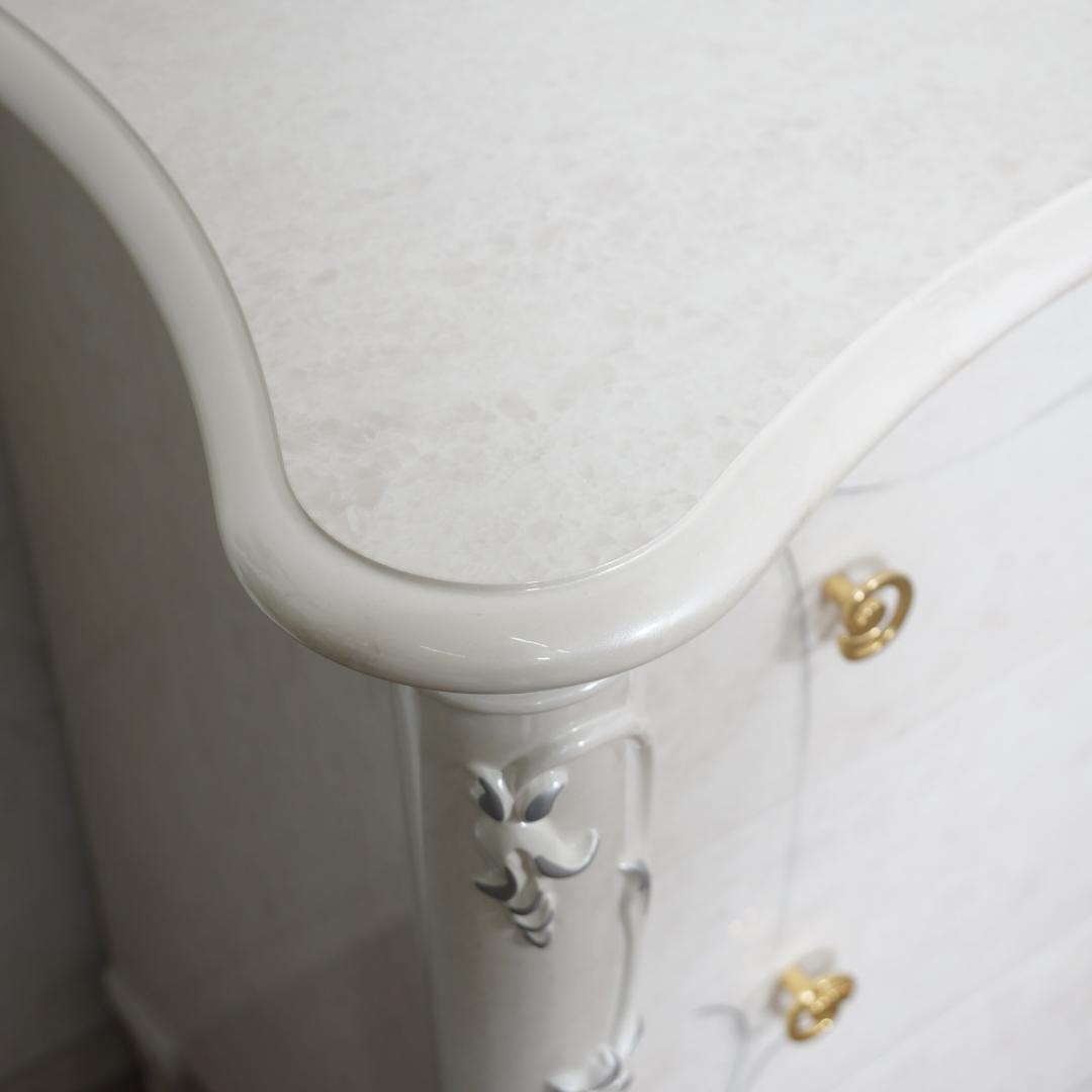 イタリア製 【新品】ジュリエッタ サルタレッリ 6Dチェスト　ホワイト