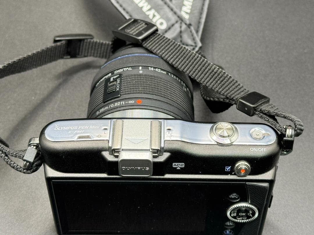 OLYMPUS PEN mini E-PM1 ツインレンズキット