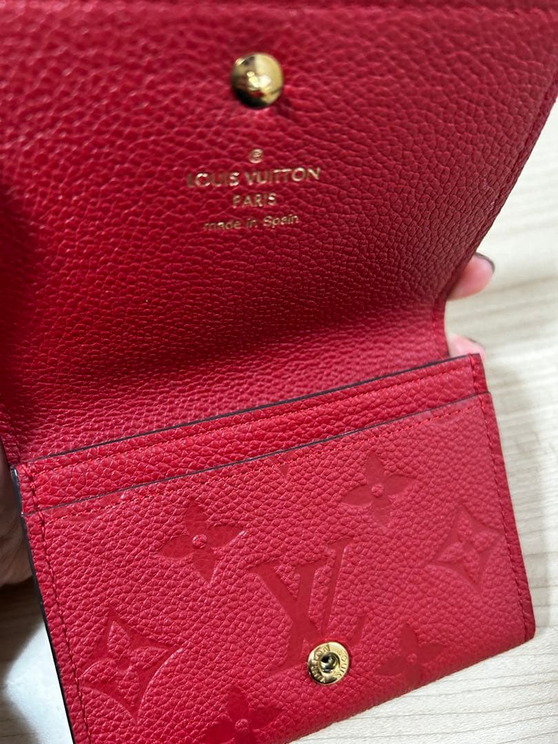 極美品　ほぼ未使用⭐︎ルイヴィトン　名刺入れ　レッド