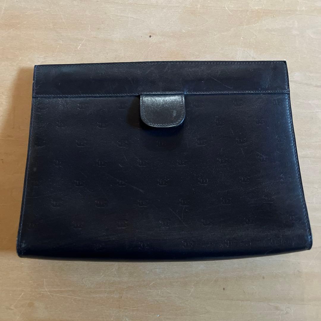 CHANEL ブラックレザー クラッチバッグ