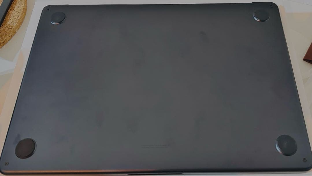 Apple MacBook Air M2チップ搭載モデル