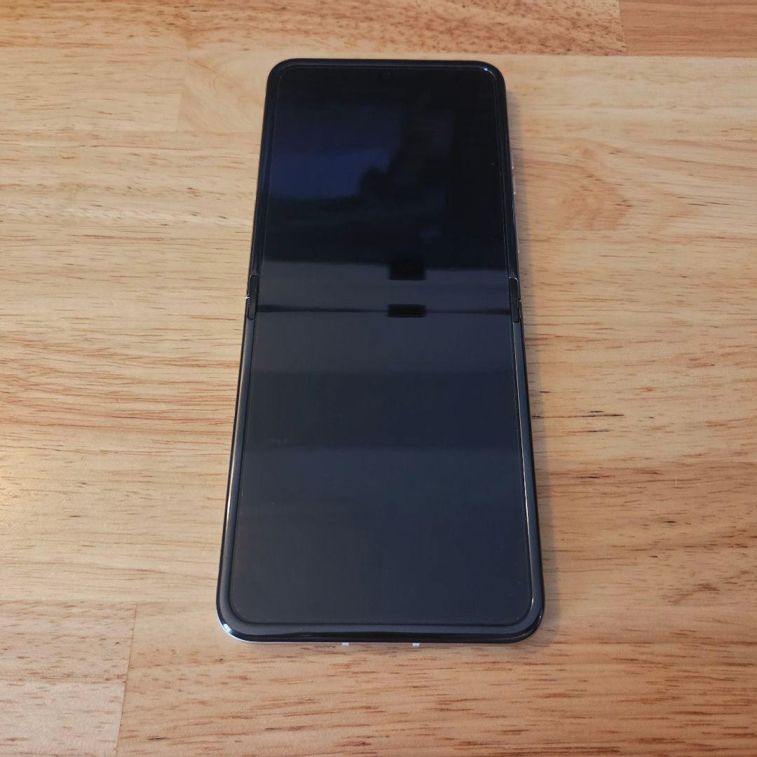 Motorola razr 50 サンドクリーム SIMフリー