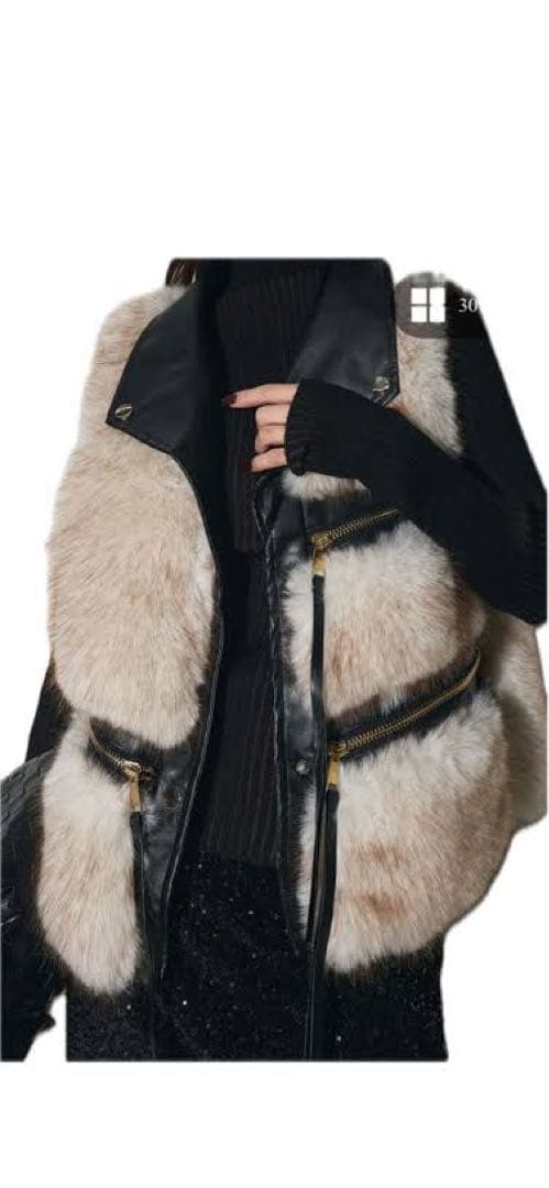 新品　タグ付き　ANDREA&Co. フェイクファーライダースベスト