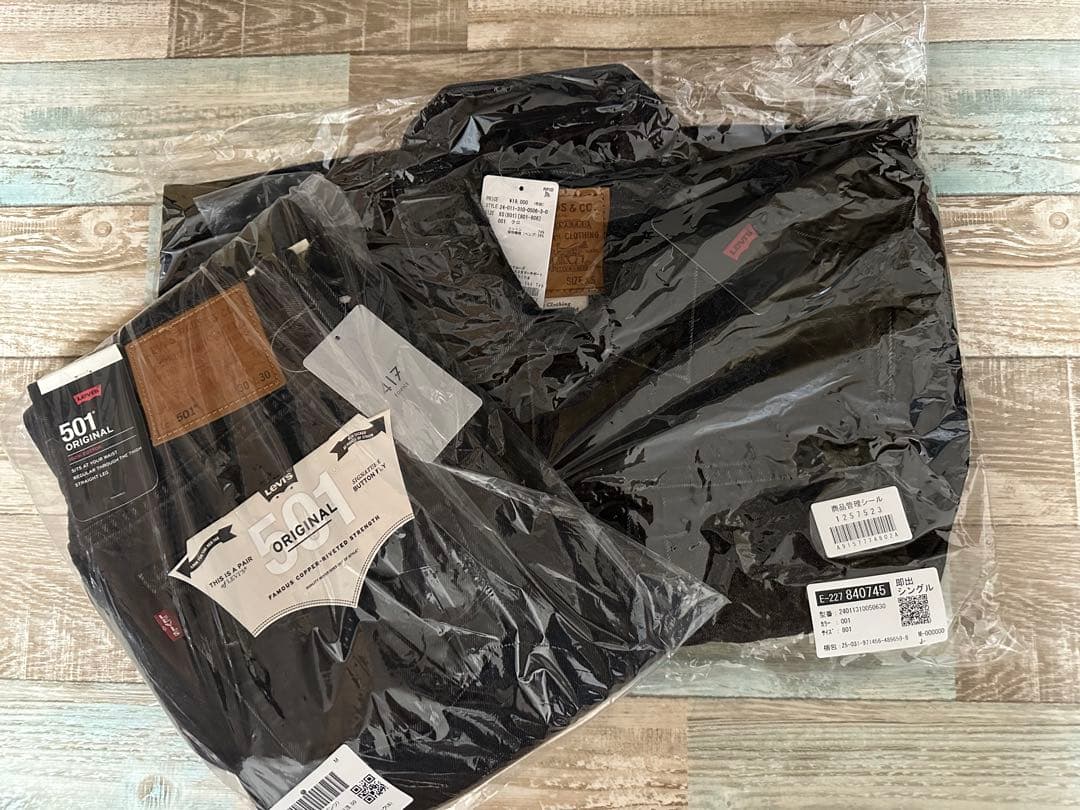 【新品】Levi’s 30th EDIFICE別注 Type1 &501ブラック