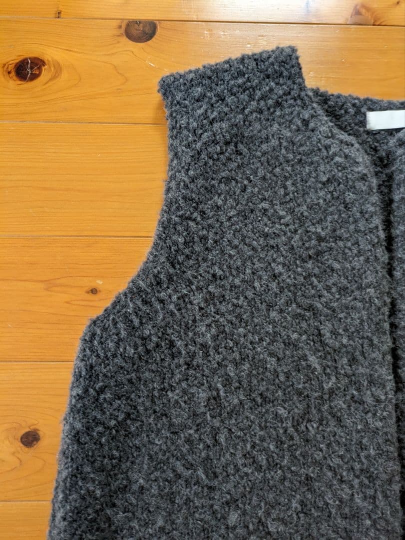 2025年今季evam evaアルパカ　ウールベストМ　スミ色