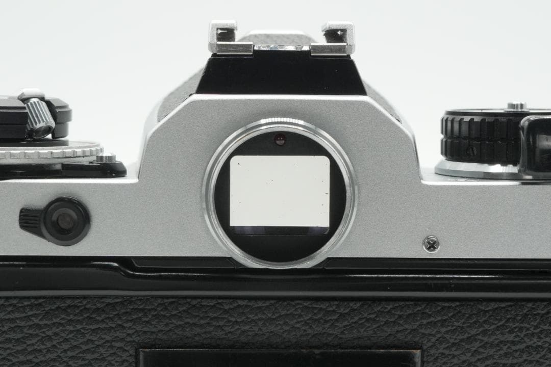 【美品・完動品】Nikon FE シルバー フィルムカメラ本体