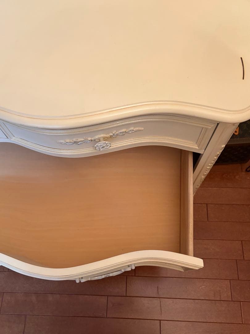 ジェシカ マクリントック/ホワイトチェスト/輸入家具