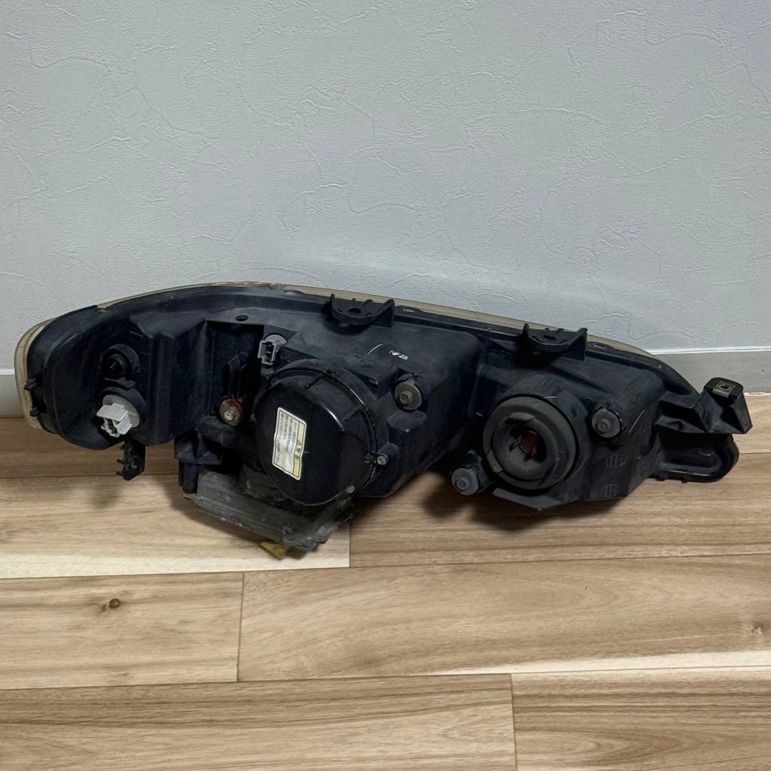 CH9 アコードワゴン　ヘッドライト　左右