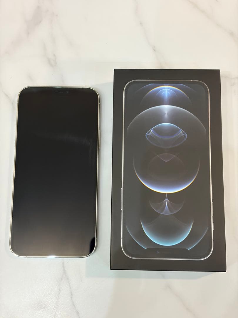 Apple iPhone 12 Pro ホワイト 本体　SIMフリー