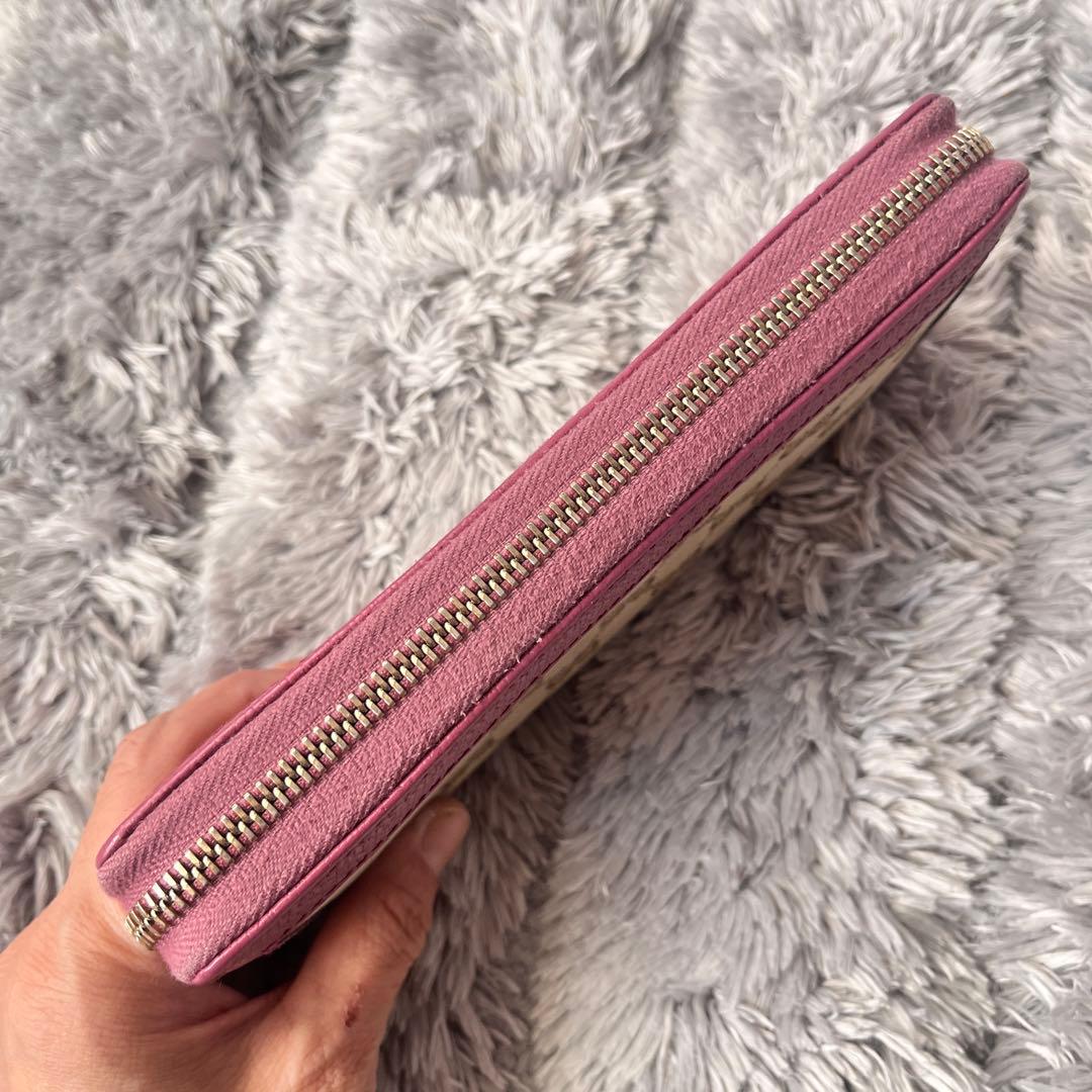 良品✨GUCCI ラウンドジップ　GGキャンバス ラパープル　長財布　ロゴ金具