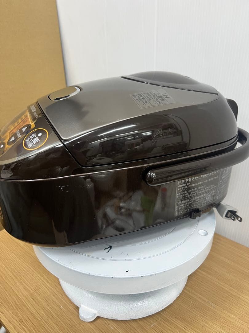 象印 IH炊飯ジャー NW-VH10 ブラウン 5.5合 炊飯器 2022年製