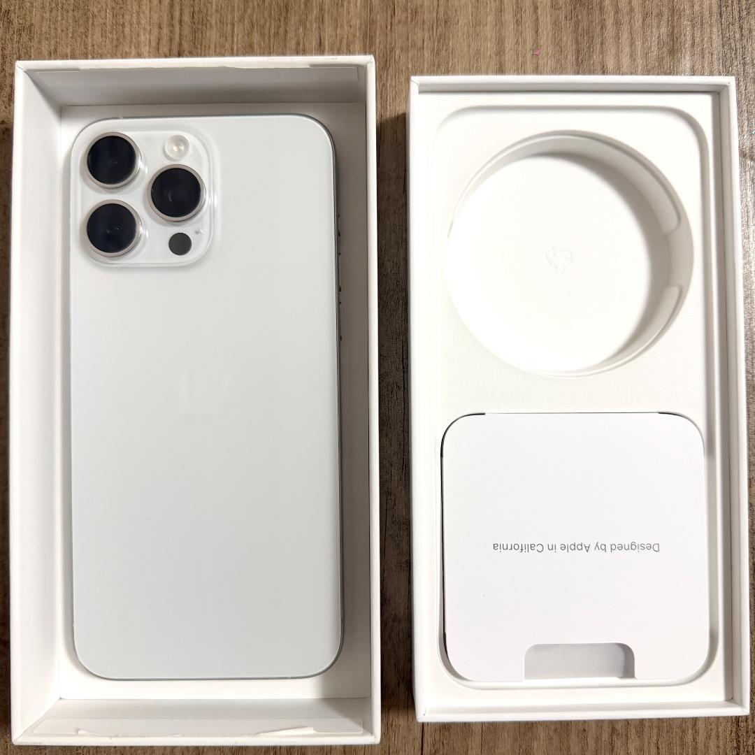 【美品】iPhone15 Pro Max 1TB ホワイトチタニウム 国内版