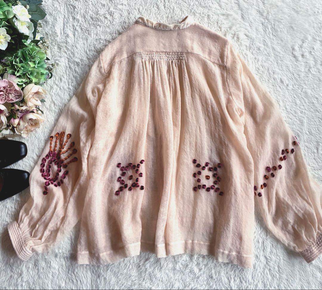 forte_forteフラワー刺繍ウールガーゼブラウス 春向け希少タッセル紐