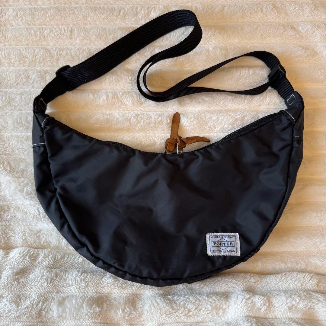 希少・廃盤PORTER REEF ハーフムーン ショルダーバッグ　黒
