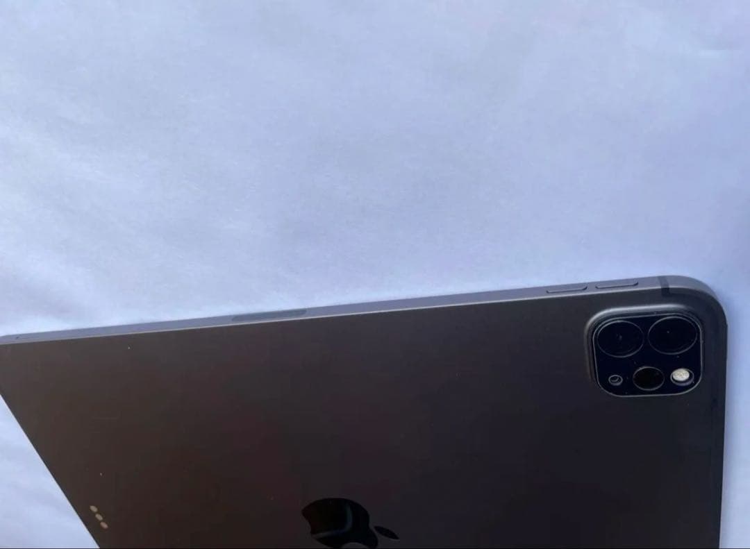 iPad pro 11インチ 第2世代 128GB Wi-Fi Simフリー