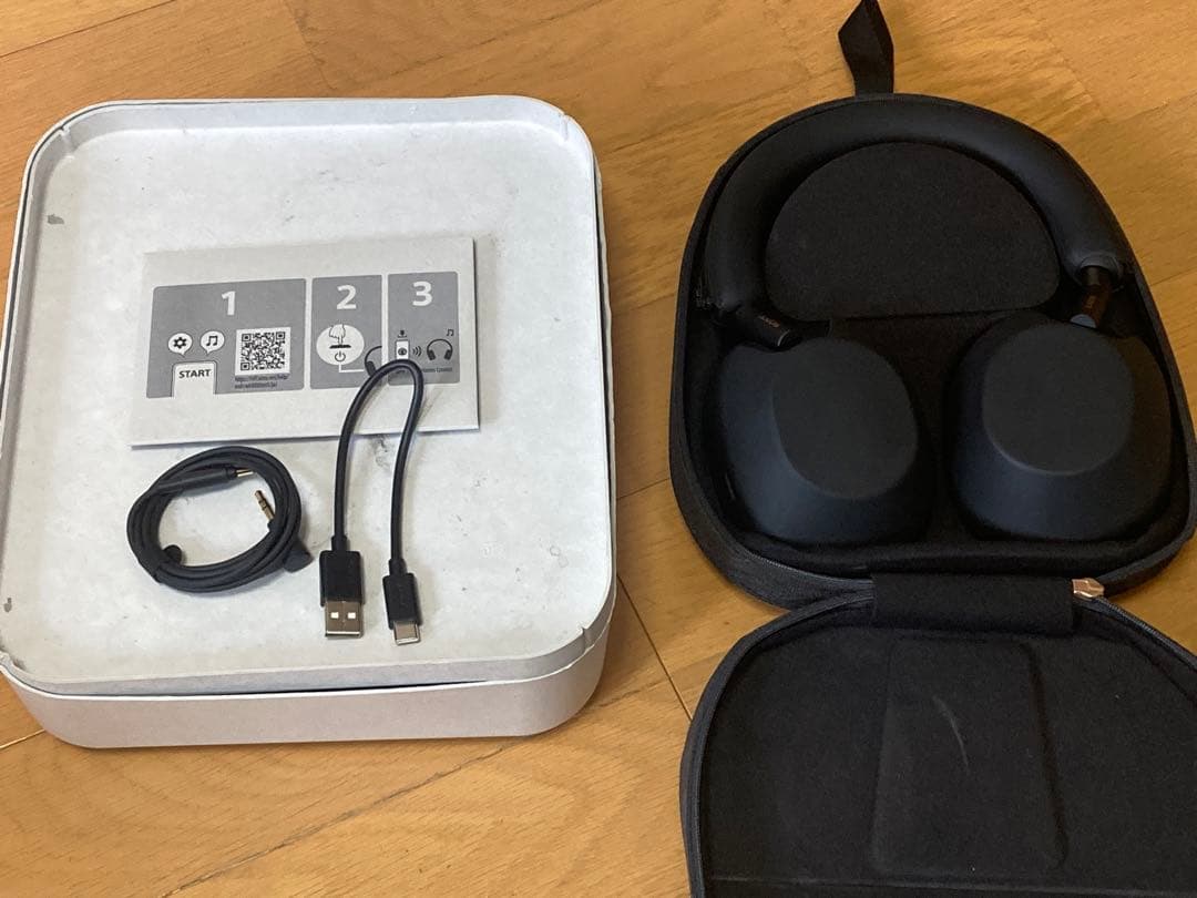 SONY WH-1000XM5 ワイヤレスヘッドホン　各種カバー付き