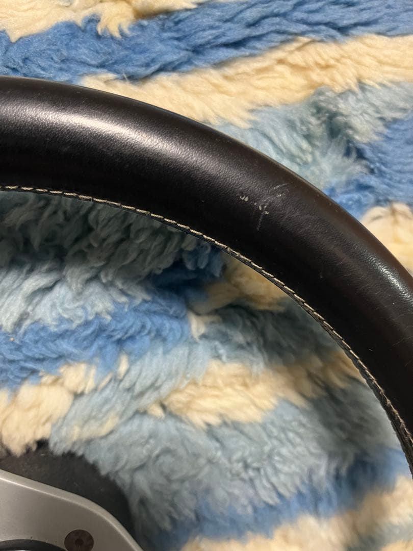 MOMO ステアリング　ボスなし